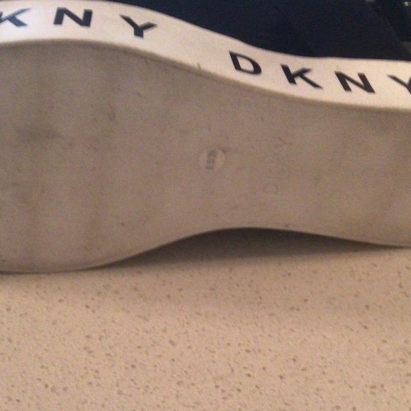 💥 DKNY PLATFORM SANDALS - Picture 4 of 4